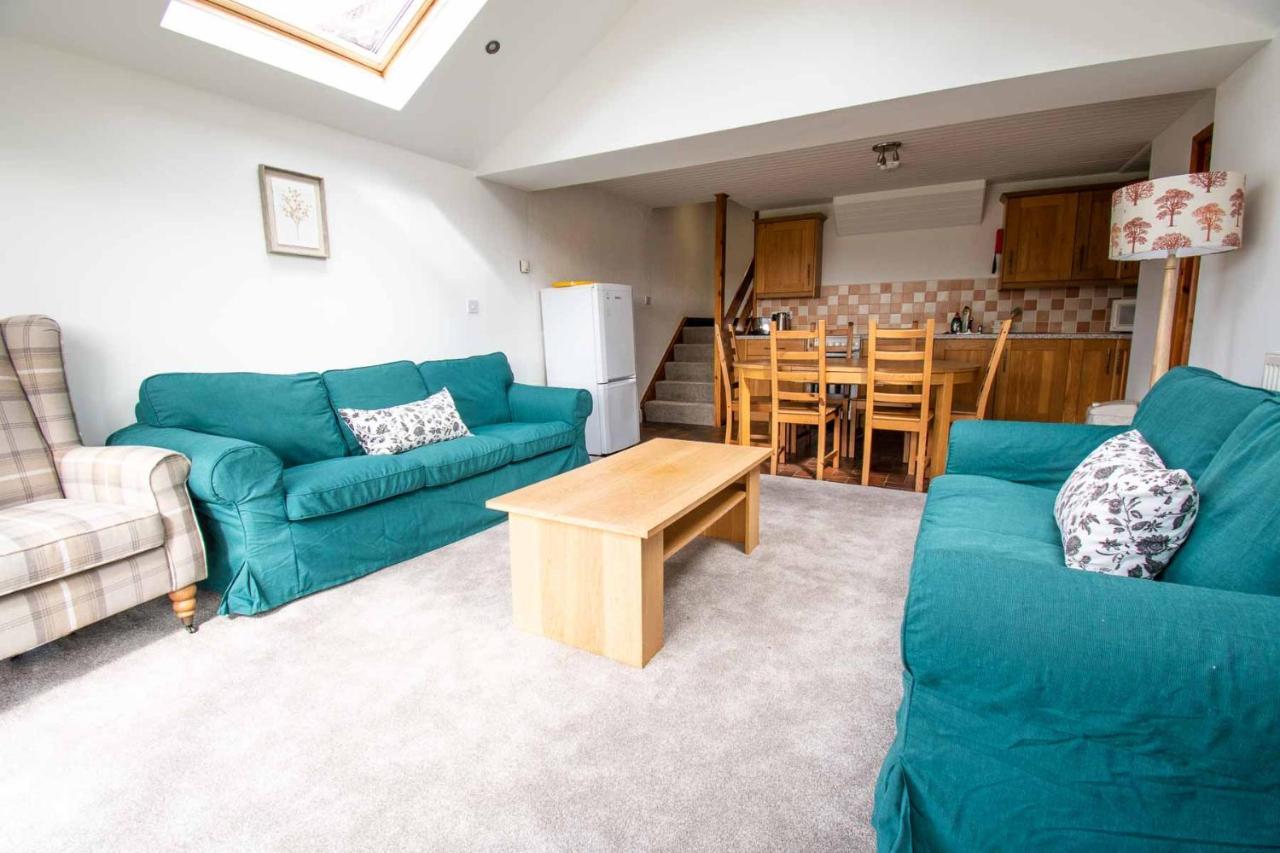 Long Byres Holiday Cottages 브램프톤 외부 사진