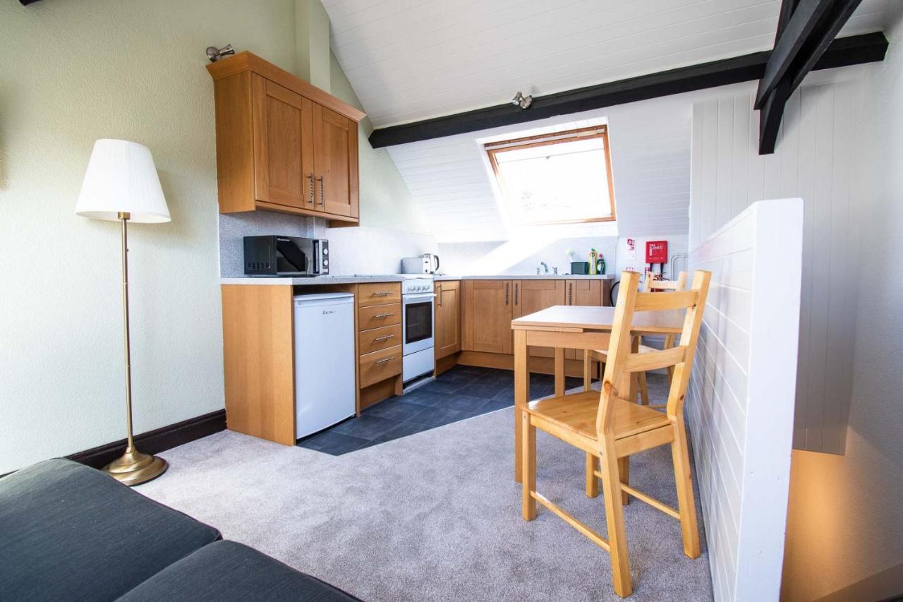 Long Byres Holiday Cottages 브램프톤 외부 사진