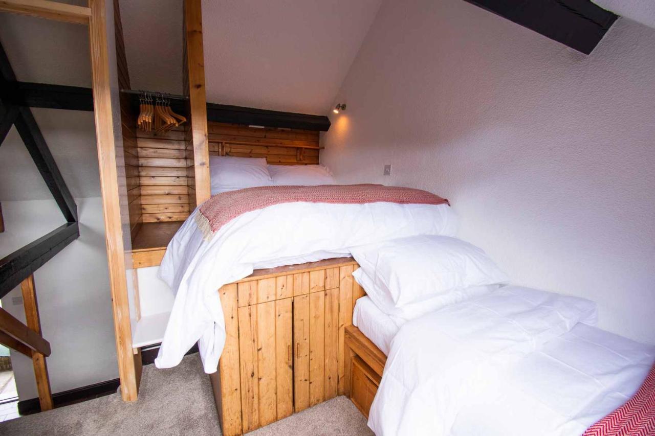 Long Byres Holiday Cottages 브램프톤 외부 사진
