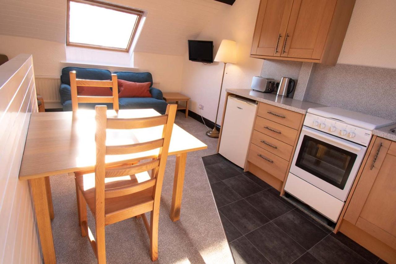 Long Byres Holiday Cottages 브램프톤 외부 사진