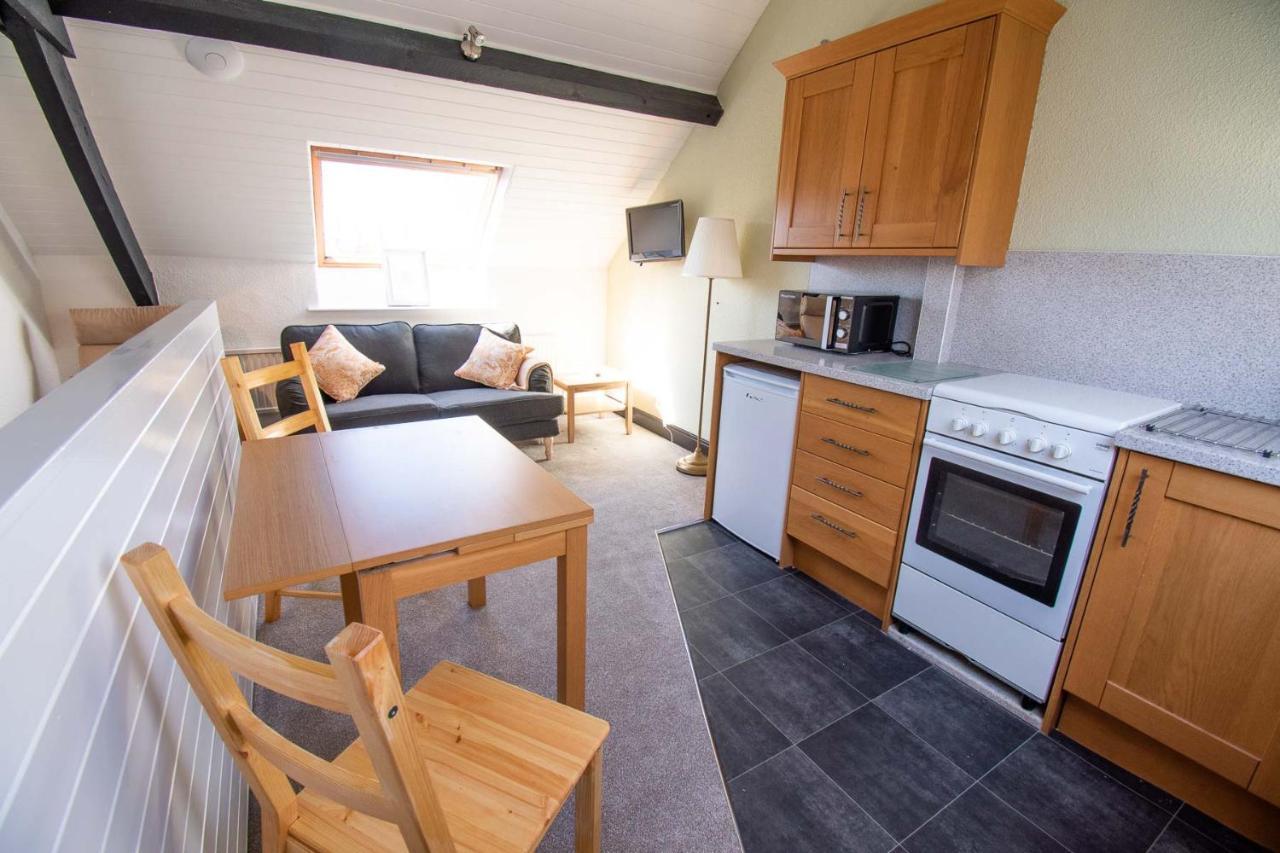 Long Byres Holiday Cottages 브램프톤 외부 사진