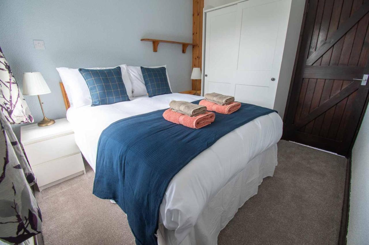 Long Byres Holiday Cottages 브램프톤 외부 사진